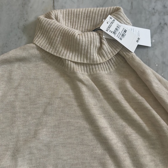 NWT cream turtleneck - Picture 2 of 2